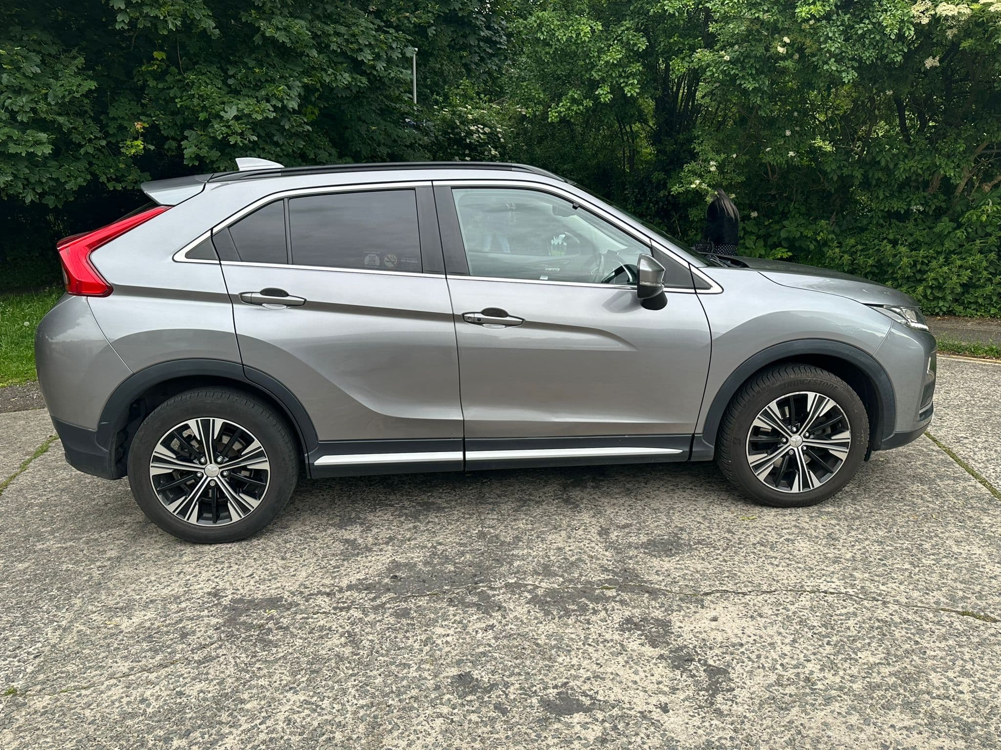 Mitsubishi Eclipse Cross (2019) thumbnail 4