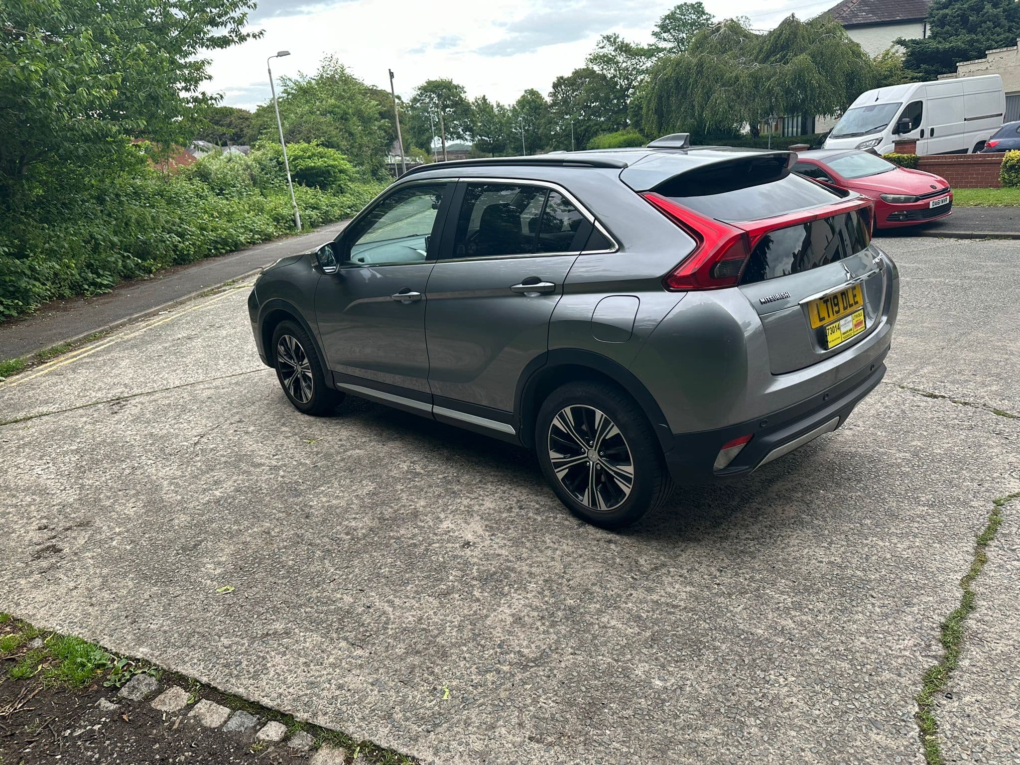 Mitsubishi Eclipse Cross (2019) thumbnail 6