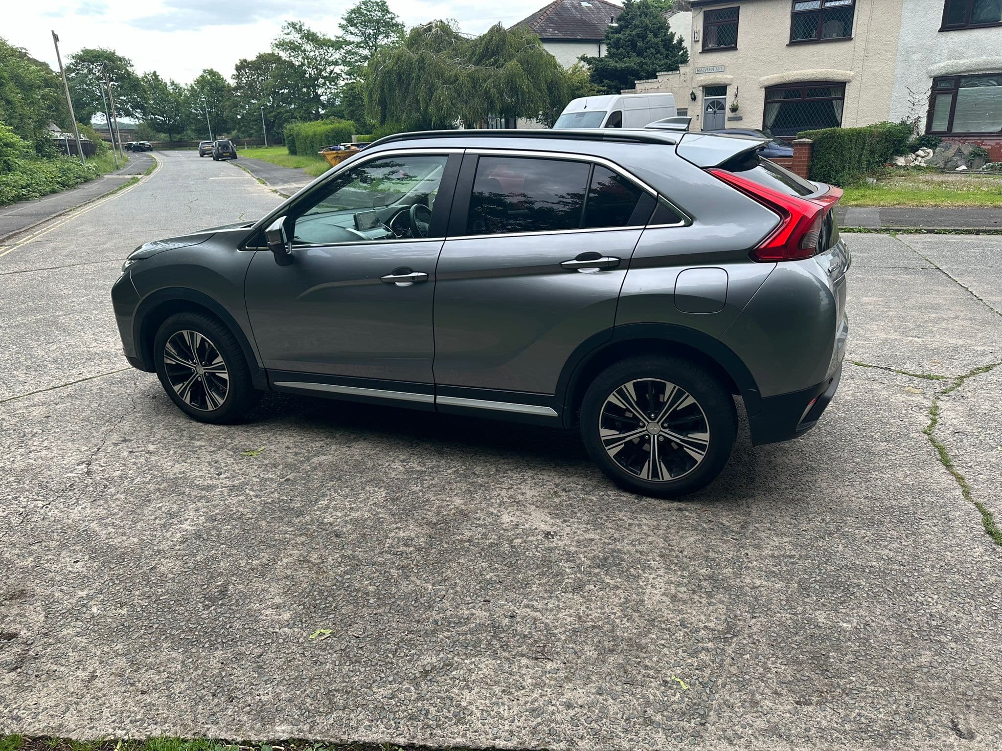 Mitsubishi Eclipse Cross (2019) thumbnail 7